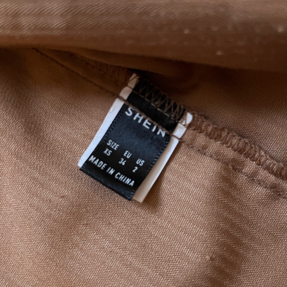 SHEIN Women’s Tan Corduroy Shirt Jacket - Picture 2 of 2